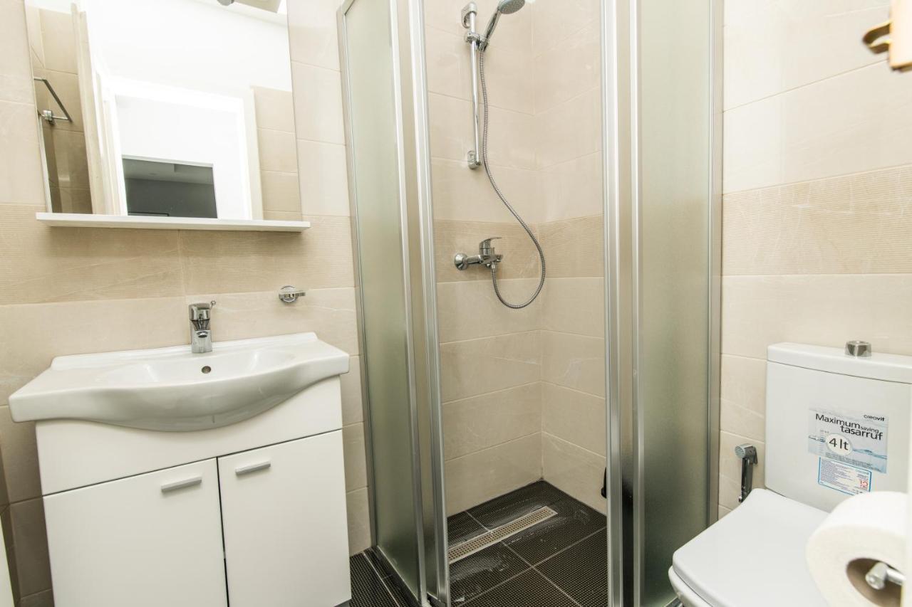 Modern In The Heart Of The Center! Apartment *